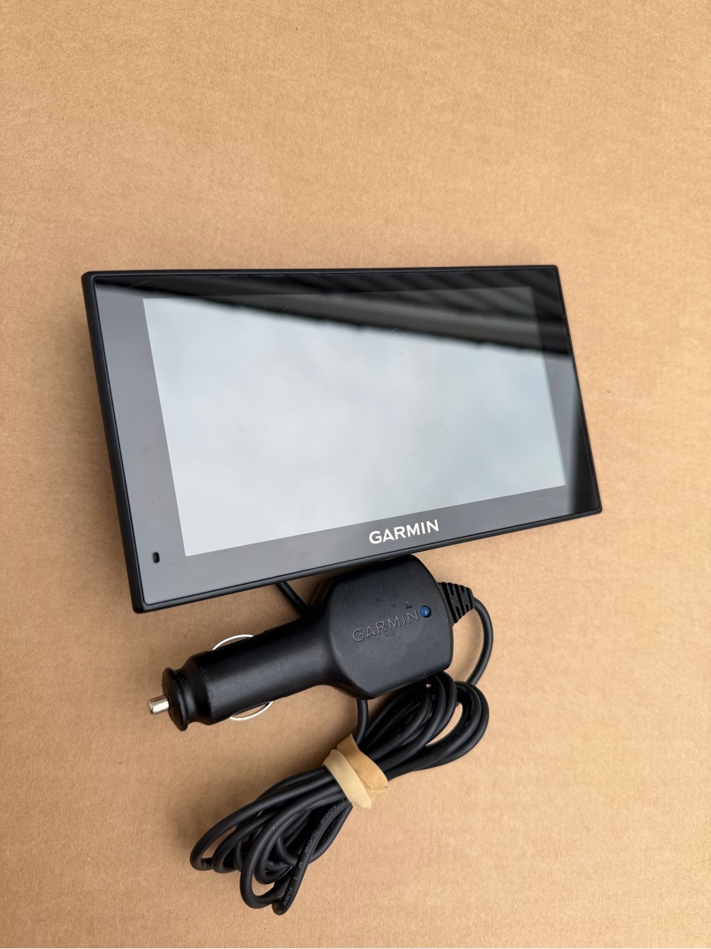 Garmin nüvi 2689LMT 6” GPS Navigator w/ Car Charger Cable
